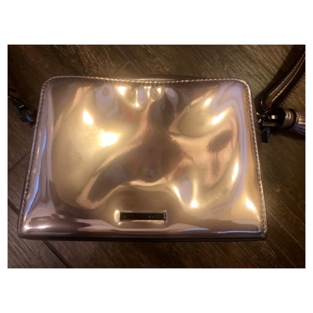 Rebecca Minkoff Metallic Mab Camera Bag Crossbody Purse Rose Gold Leather Luxury - Picture 3 of 5